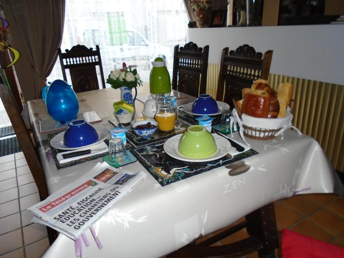 La Mare Aux Fees Bed & Breakfast Huelgoat Eksteriør bilde